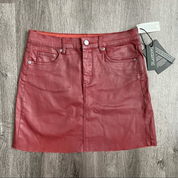 NEW BLANK NYC Burgundy Coated Denim Mini Skirt 28 - Picture 4 of 16